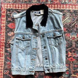 Gorgeous vintage Bill Blass Denim Vest with black velvet collar